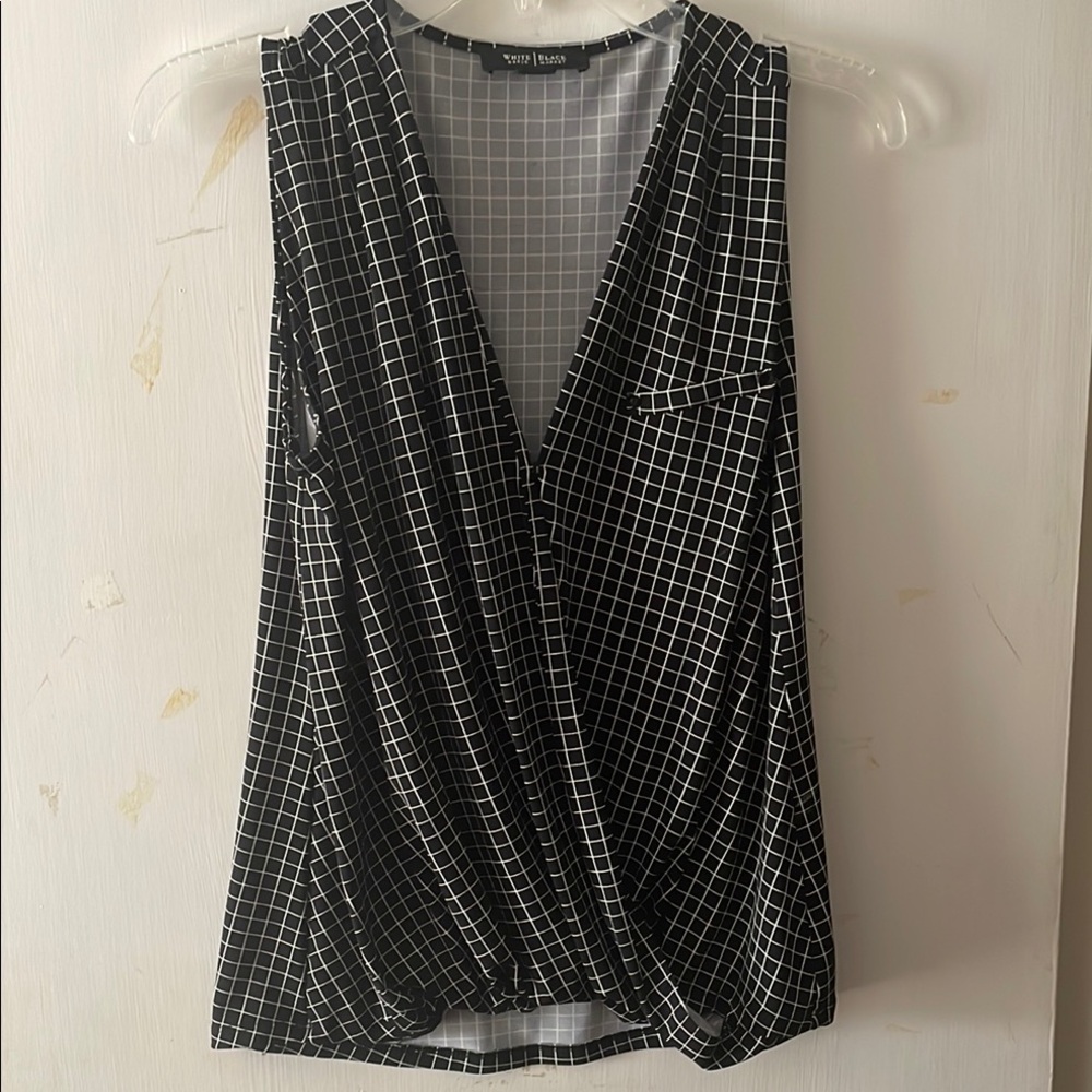 Black and White Grid Pattern Women Top